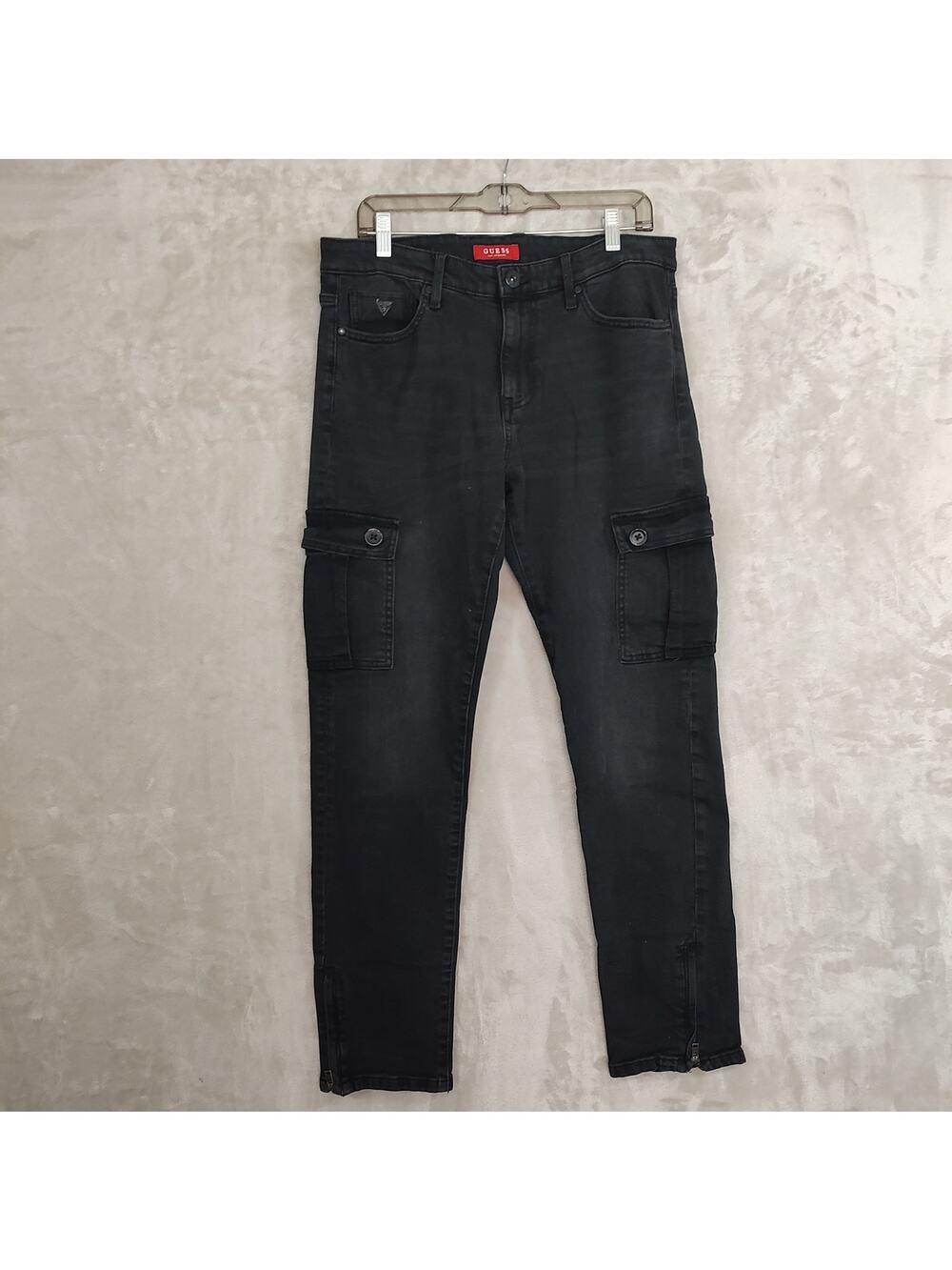 Guess Men's Zip Cargo Jeans Black Tapered Leg Ankle Zippers Size 32 Logo Patch